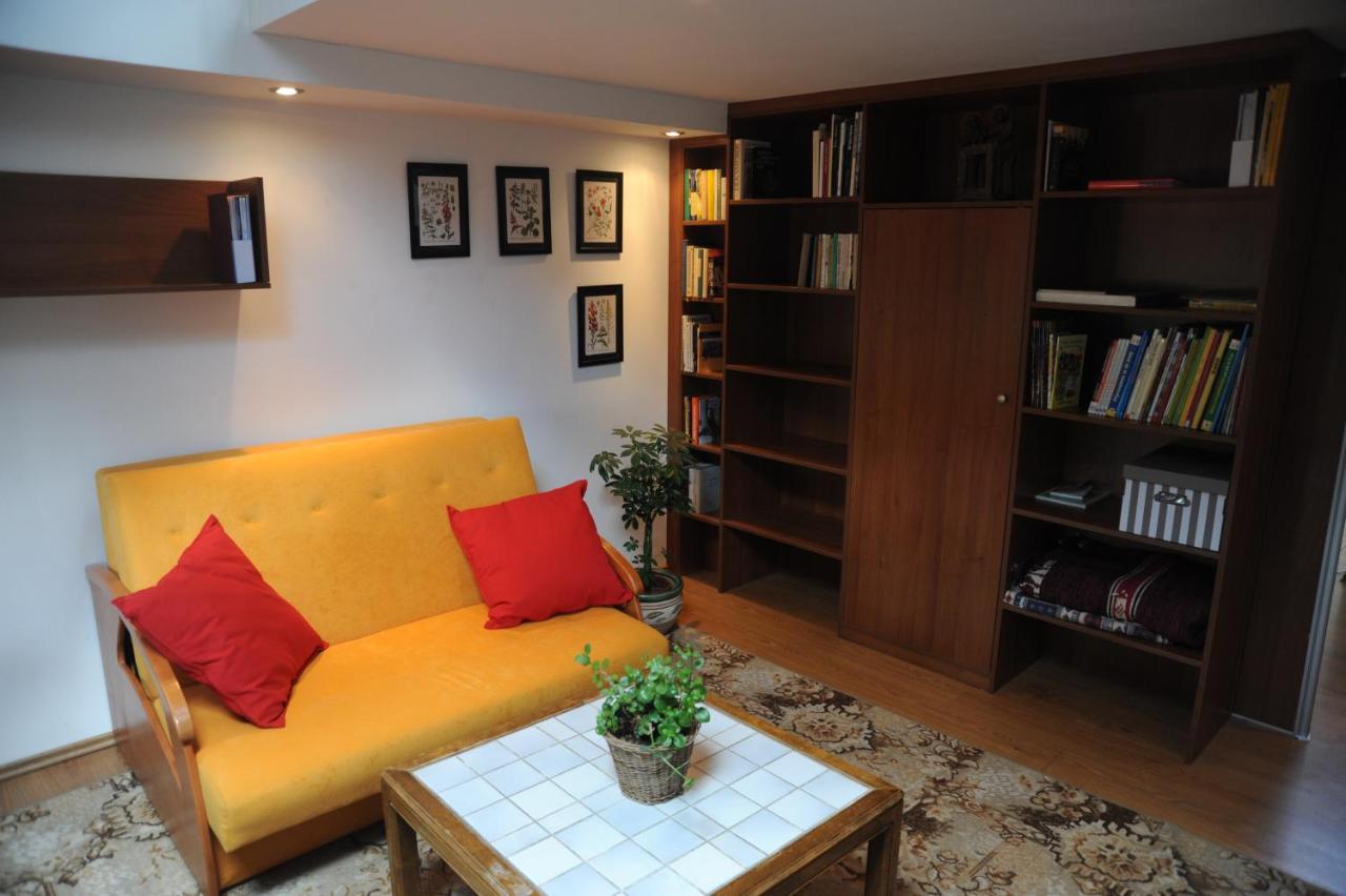 Apartma V Pivovaru Genius Noci Lomnice  Buitenkant foto