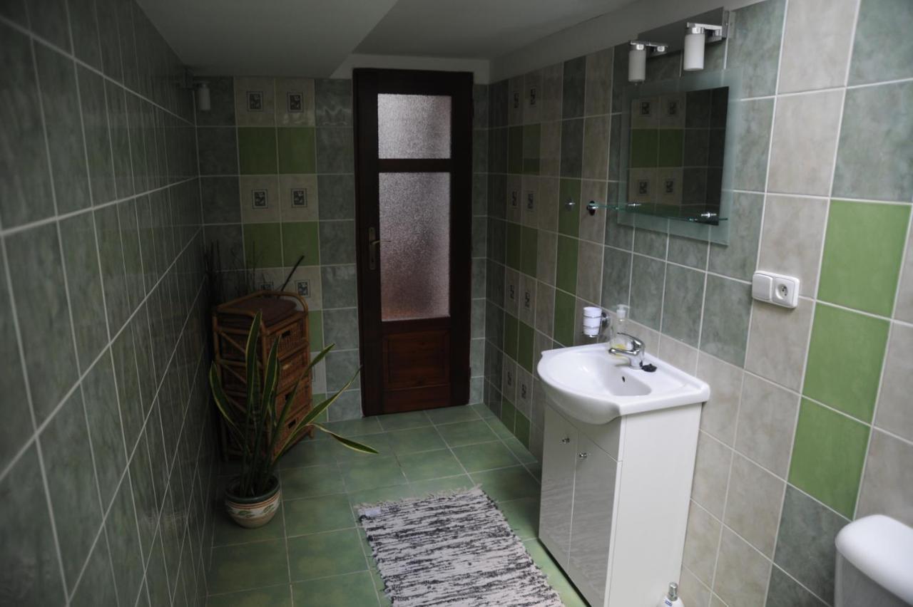 Apartma V Pivovaru Genius Noci Lomnice  Buitenkant foto