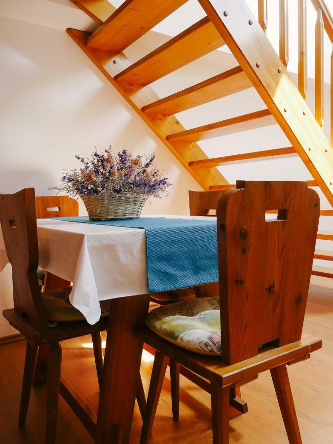 Apartma V Pivovaru Genius Noci Lomnice  Buitenkant foto
