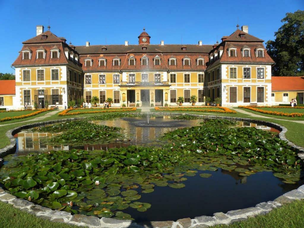 Apartma V Pivovaru Genius Noci Lomnice  Buitenkant foto